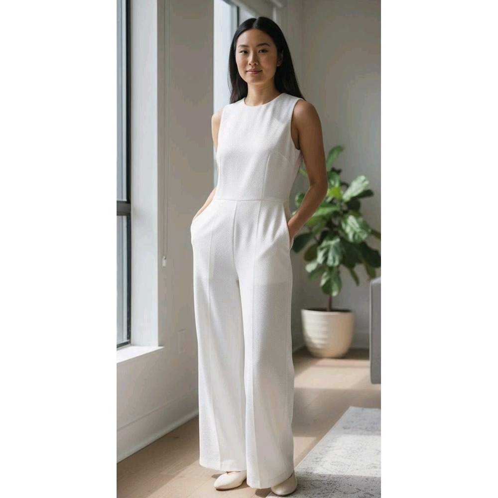 Monteau Los Angeles Sleeveles Jumpsuit Women SZ S White Pockets Zip Work 2 Play - Picture 2 of 12